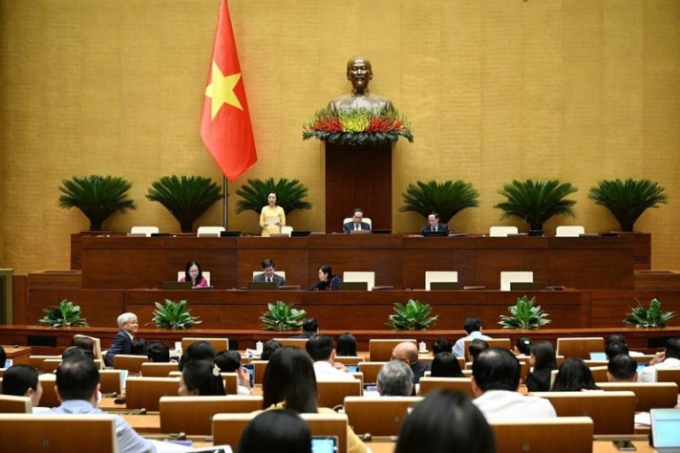 越南第十五届国会第九次会议：拟下调2%增值税以提振经济