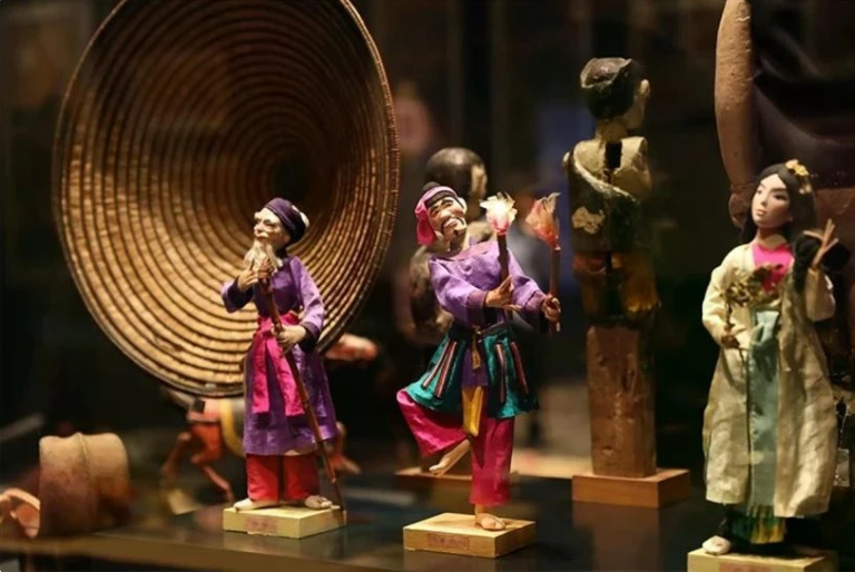 越南美术博物馆推出应用美术与民间美术展览空间